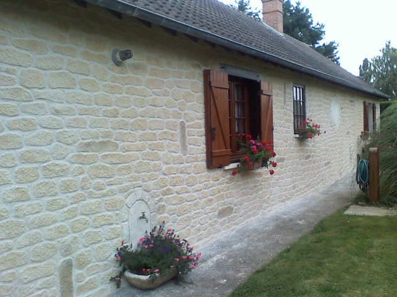 Joint à la chaux, façade en pierre dans le Loiret